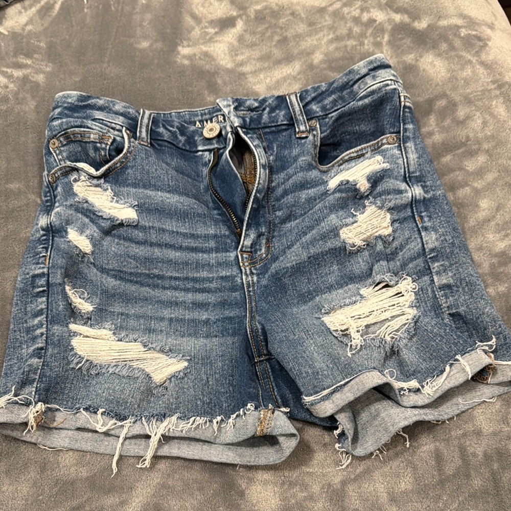 AE shorts